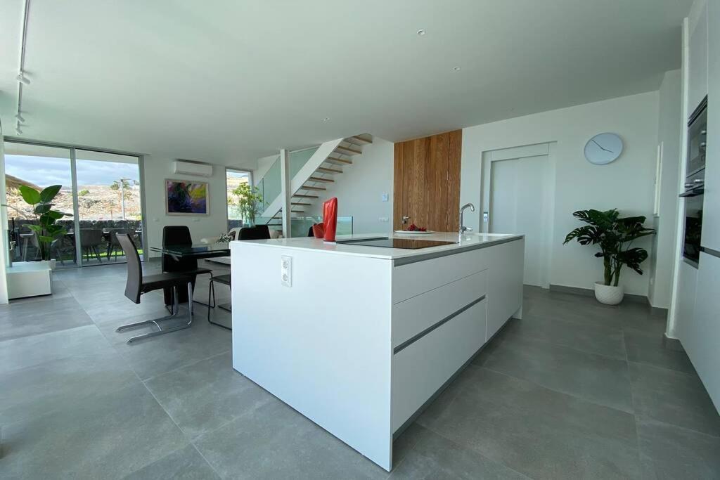 Luxury Villa - New Building With Panoramic Sea View Costa Adeje  Exterior foto